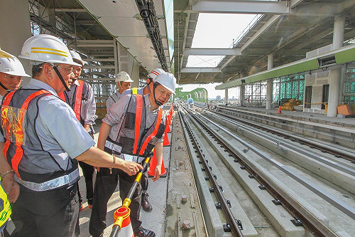 龔明鑫視察台中捷運已完成70%  明年試營運