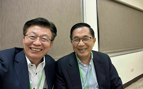 郭國文合照賴清德、陳水扁　喜見2台南總統齊聚全代會