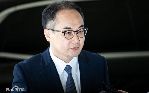 害老闆太太遭審12小時! 首爾檢方傳訊「第一夫人」先斬後奏！韓檢總長道歉