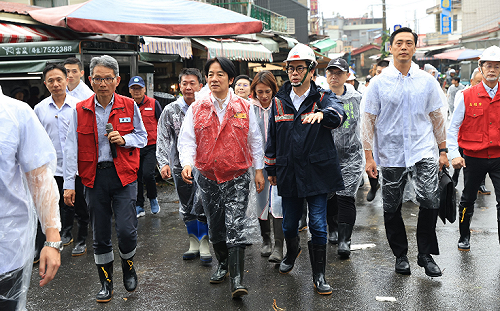 賴清德率中央兵分四路勘災 赴美濃肯定陳其邁作為
