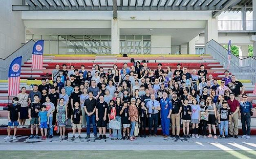 高雄美國學校全英語太空夏令營     邀太空人授課製作衛星    