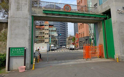 輕颱「丹娜絲」來襲 北市開放部分紅黃線臨停