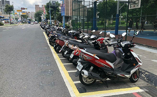 板橋新埔等7處捷運站周邊路邊機車格 8/1起收費管理  