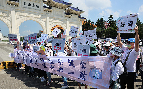 上千教保員上街頭  教部承諾跨單位協調優化環境