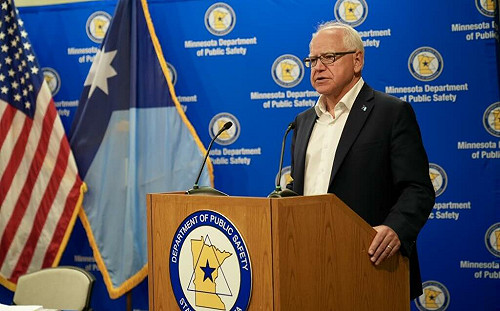 華茲成賀錦麗副手！川普直呼｢謝謝｣共和黨陣營：所有美國人的惡夢