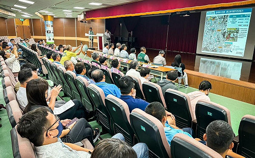 林岱樺辦座談會檢討凱米風災仁武大淹水 居民不滿災後重建進度