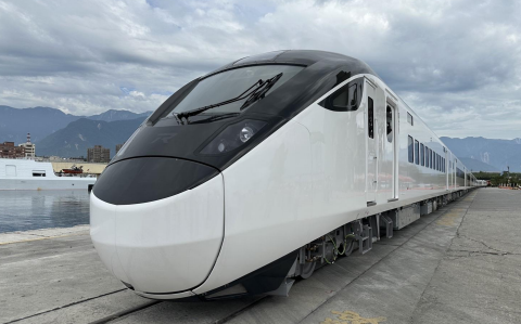 台鐵初三將創單日最高運量 自強號加開4班次 明凌晨開放訂購