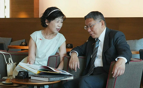 陳佩琪貼結婚照替柯文哲喊冤！游淑慧：如果都合法貪污就除罪化了