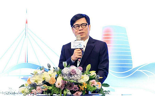 高市長初選五搶一恐廝殺激烈 陳其邁：市民有更多選擇是好事