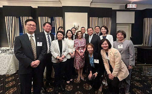 民進黨5代表赴美觀選 會見裴洛西、聆聽歐巴馬演說