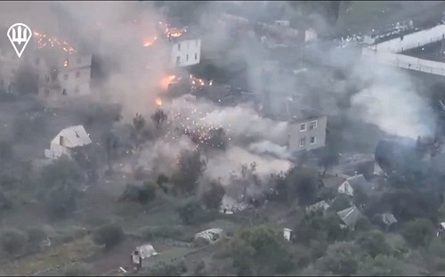 (影) 超過20旅打俄本土！3萬烏軍不建防禦猛攻 專家 : 「代價高昂的博弈」