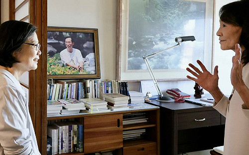 告別「詩人醫師」曾貴海 蔡英文憶爭取衛武營過往