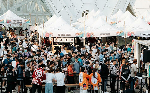 規模與人潮同創歷屆紀錄! 台日大港水果祭百攤吸10萬客   