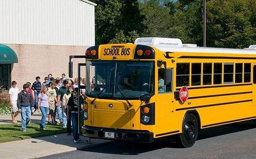 非法移民企圖劫車? 加州聖地牙哥校車2次遭攔截 邊境警察追查