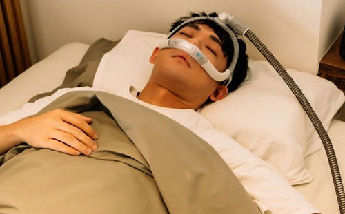 阿滴突曬「病床照」嚇壞粉絲！病況曝光：長期下來恐更嚴重