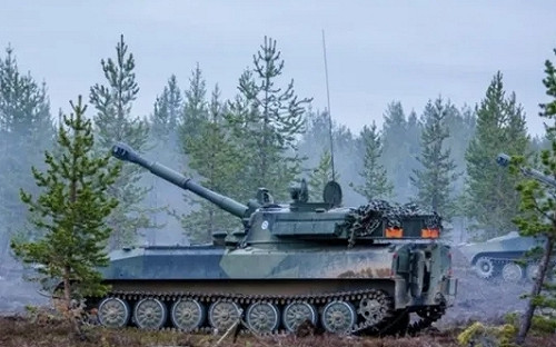 烏軍戰車出現神秘塗裝! 這國大力援烏 北約也佈5千兵 克宮口風變調了….