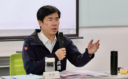 高捷停擺引眾怒 陳其邁：應變疏散措施再做檢討