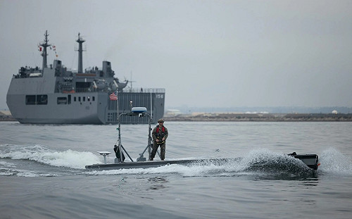 美海軍陸戰隊將在日本沖繩那霸試營運ALPV無人艇
