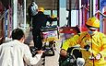 (影) 死了一個接單王之後！上海舉牌招喚中國馬丁路德 北京一家5口全辭了