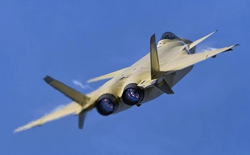 中國戰機「心臟病」解決了？ 殲 -20 集體換裝「渦扇 -15 」引擎