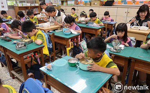 南市學校午餐結合傳統小吃展創意  讓學童享美食品家「香」