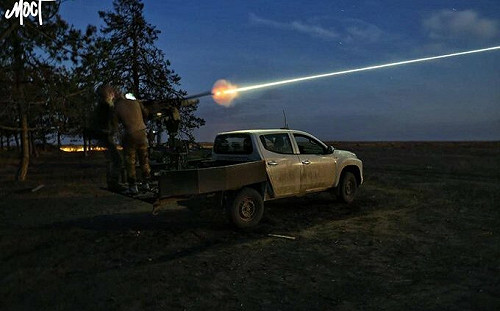 (影) 烏軍拚死堅守領土! 「黑色扎波羅熱」毀俄40輛戰車 300架無人機