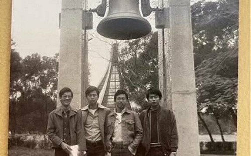 東海大學「逃兵」蔡明忠  許願金婚儀式辦在路思義教堂