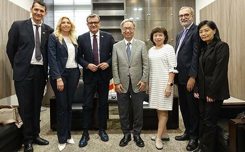 義參院副議長：台海極度緊張 應團結挺台灣日本