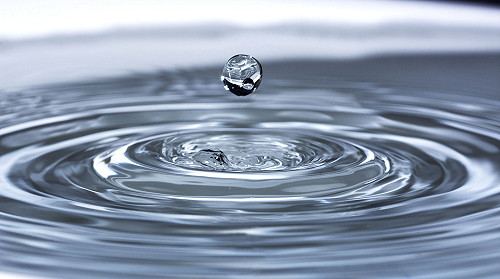 冰水猛灌想降溫！小心傷身也「傷心」