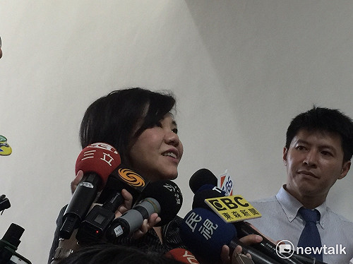 法辦丟水球生　李彥秀 : 太陽花可以其他人不行?