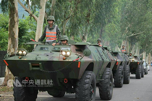 尼莎颱風 八軍團預置輪型甲車橡皮艇防災