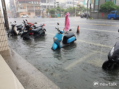 4部國光客運拋錨  55名乘客躲屏東林邊國小