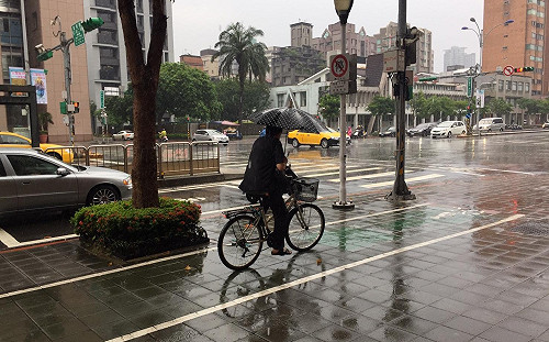 氣流減弱降雨趨緩  仍須注意午後陣雨