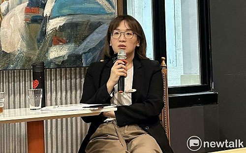 感嘆台灣頭光榮感消失 顏蔚慈引《美麗島》創刊文：讓基隆開遍民主的花