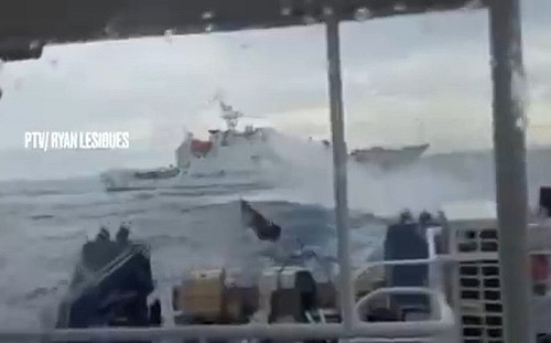 中國先講！控菲公務船闖黃岩島水砲驅離 日海警「瑞穗號」通行遭跟監