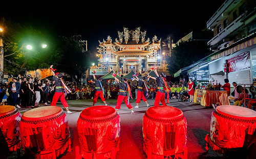 左營萬年季火獅開光點睛！10／8蓮池潭熱鬧登場 李懷仁為高雄祈福