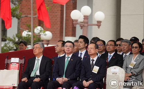 內政部未邀柯文哲出席國慶？慶籌會發聲明打臉黃國昌