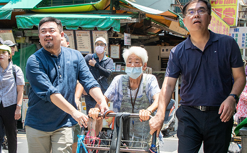 揭露北市府不顧拾荒者始末 洪申翰：願帶蔣萬安上街頭看實情