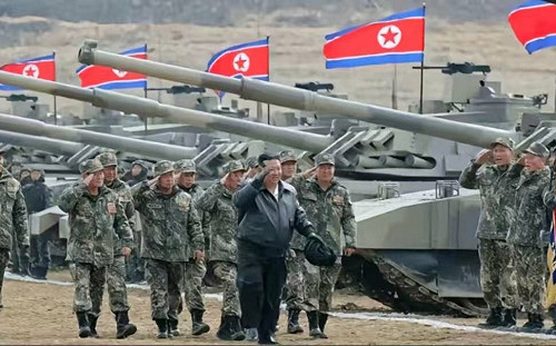(影) 直升機、坦克、導彈都來了! 朝鮮半島局勢升溫 南北韓戰鬥部隊集結38度線