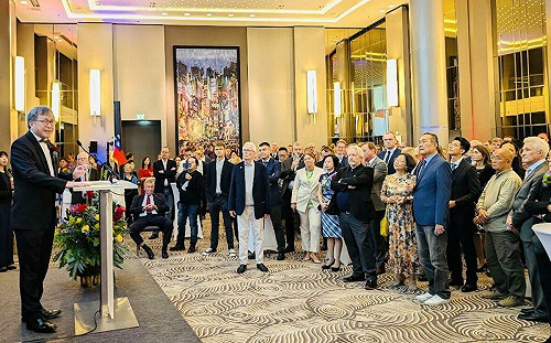 馬英九批賴將「大陸」排除在「中華民國領土」之外   謝志偉怒斥：一心一意配合中共 