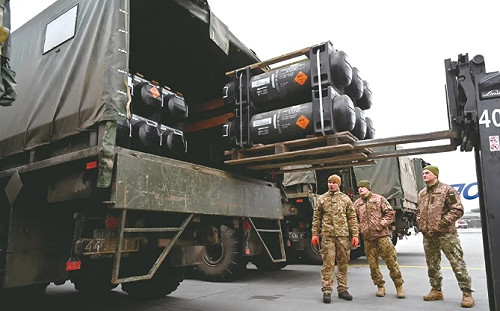 楊宏基觀點》美國國防資源調度困境：烏克蘭戰爭、中東衝突與國內軍工生產能力的挑戰