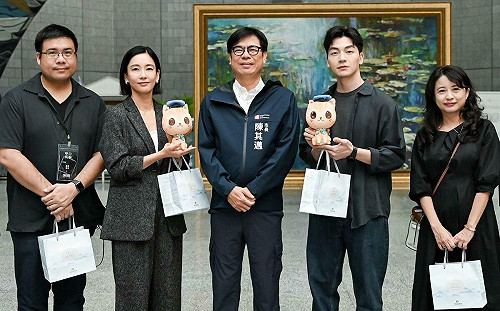 探班零日攻擊影集劇組   陳其邁：保障言論與創作自由 