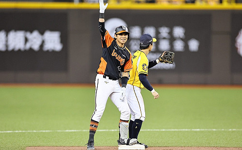 憂大巨蛋人潮疏散 綠議員轟遠雄擺爛、柯爛蔣隨