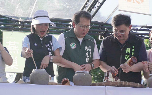 出席眷村嘉年華舌戰綠委   柯志恩嗆：救命錢一個都不會擋