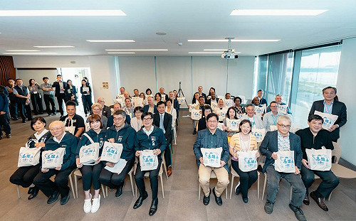 23國使節代表訪高雄亞灣  陳其邁：推動國際多元實質合作 