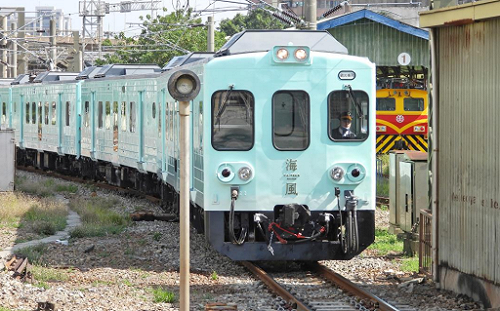 開放預約！台鐵首推「甜點列車」海風號 12/7啟航