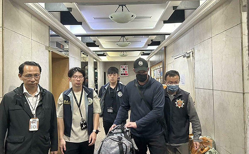 涉犯猥褻案的美籍W男在台遊蕩？移民署:已查處到案