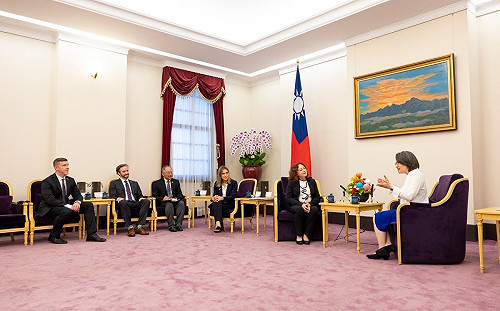 蕭美琴接見美國科羅拉多州副州長 盼加強航太產業技術合作