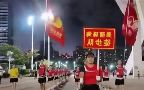 (影) 因「戴綠帽」珠海大撞人? 傳「暴走團」團長為肇事者前妻 與情夫當場喪命