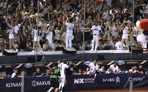 12強賽戴培峰開轟追分 台灣1比3不敵日本吞首敗